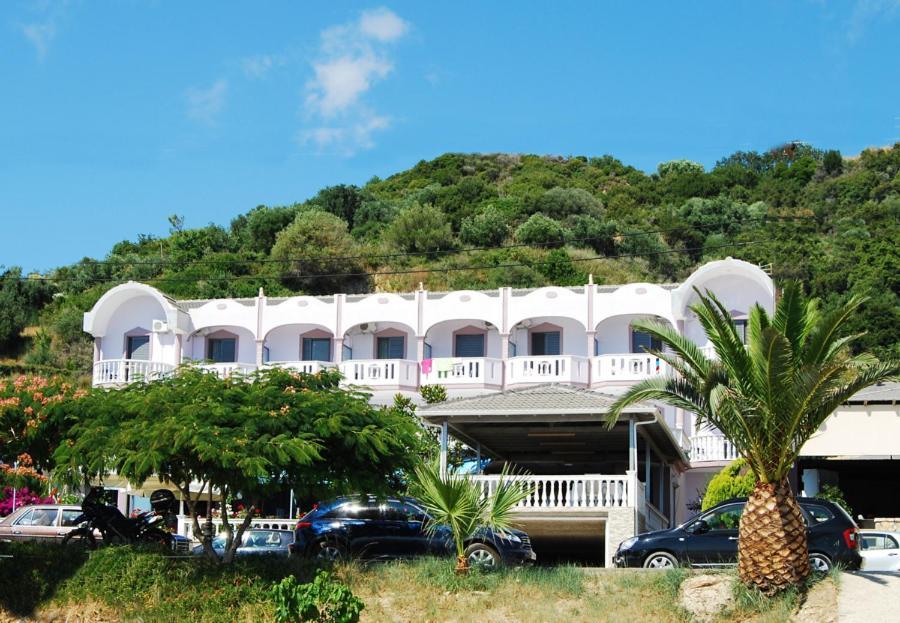 Hotel Olympiada Vráchos エクステリア 写真
